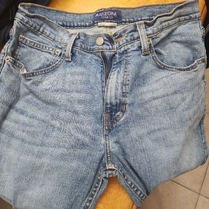 Men's Arizona bootcut jeans. Size W31 L30
